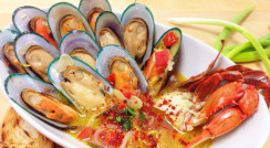 Mussel & Crab Cioppino Mussel & Crab Cioppino